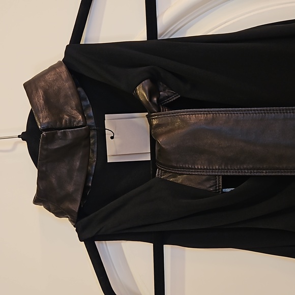 TOM FORD black top with leather bow - Picture 6 of 9